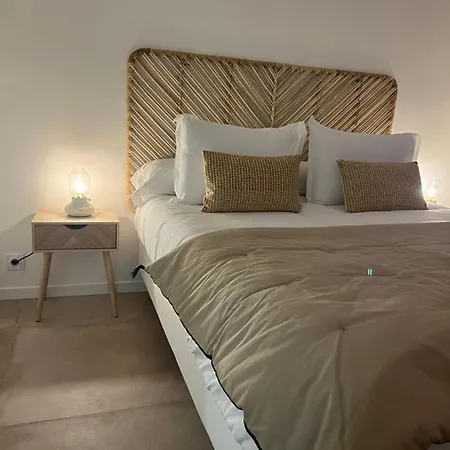 Les Lodges De St Brice Ares